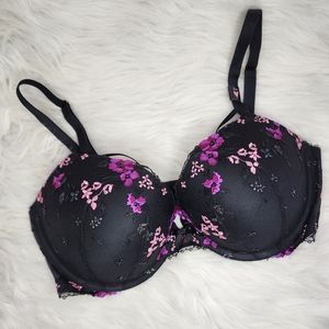 Victoria's Secret Very Sexy push-up bra size- 36DD